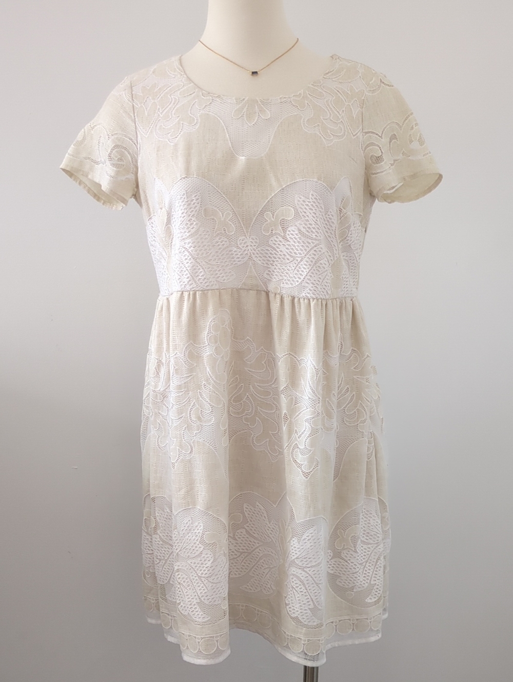 Old Navy Cream Short Sleeve Lace-Accent Dress